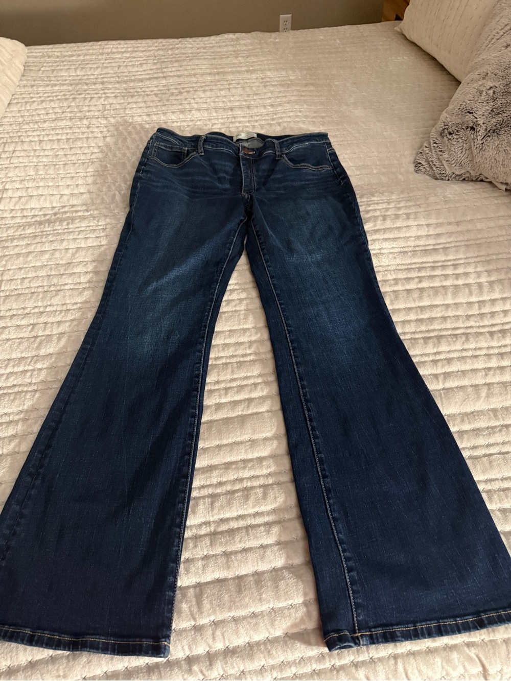 BKE Dark Blue Bootcut Jeans for Women 33X34 (long)
